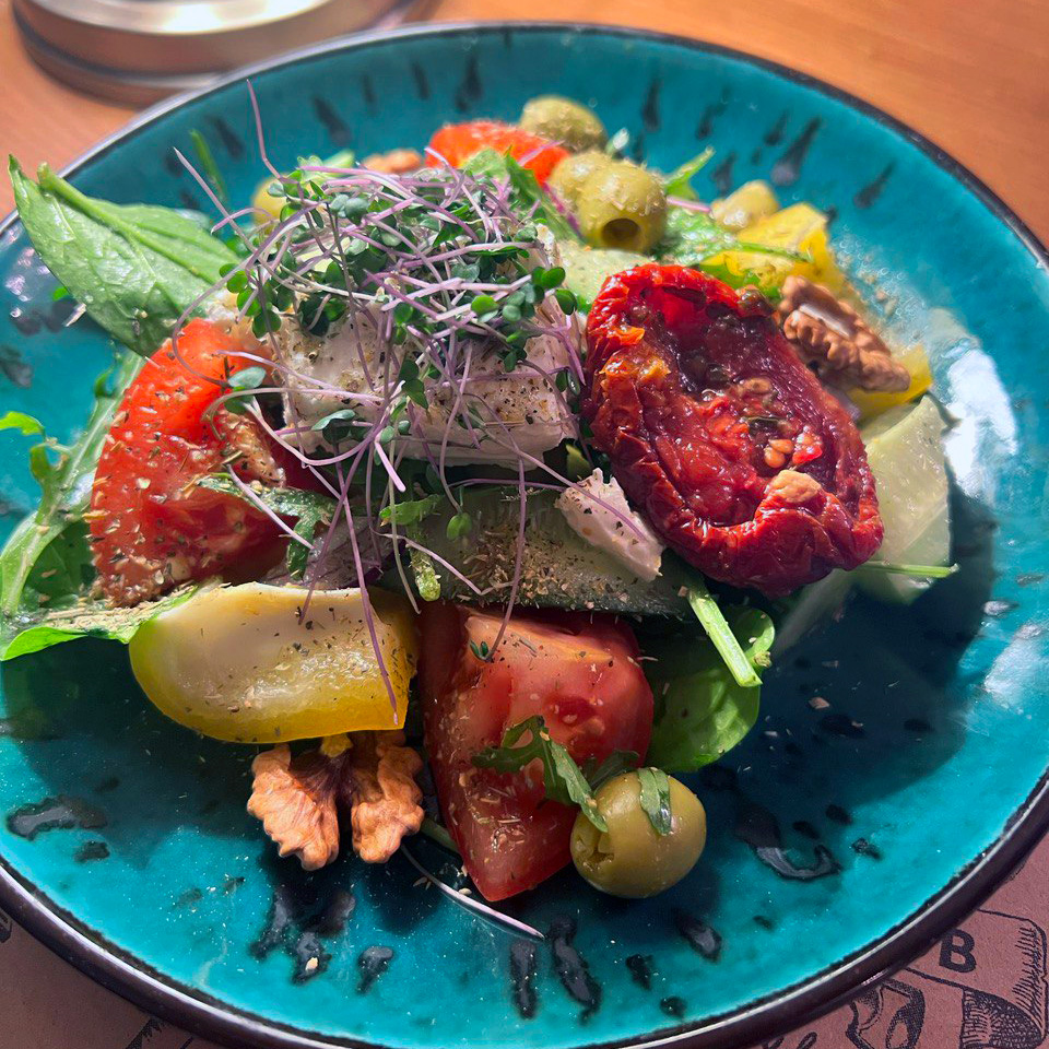 САЛАТ ГРЕЦЬКИЙ