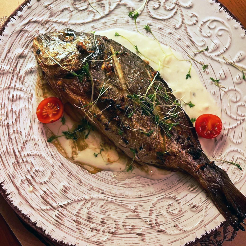 ДОРАДО З ВЕРШКОВИМ СОУСОМ