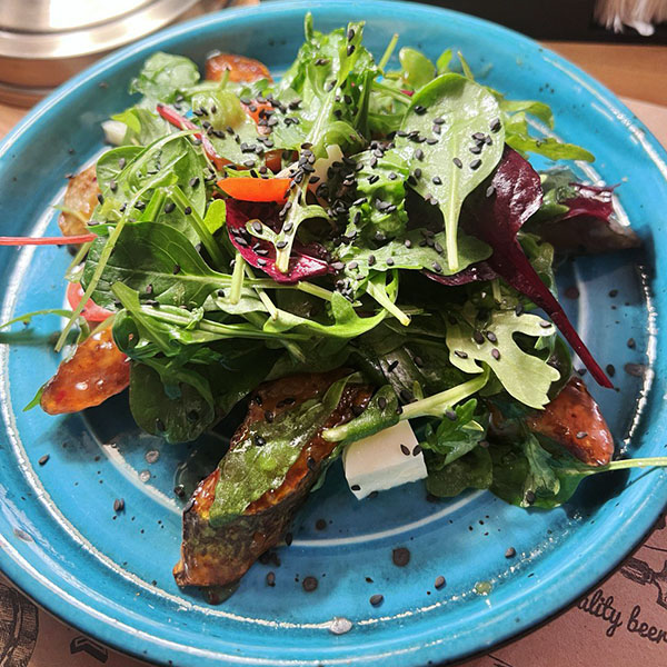 САЛАТ З ХРУСТКИМ КАБАЧКОМ