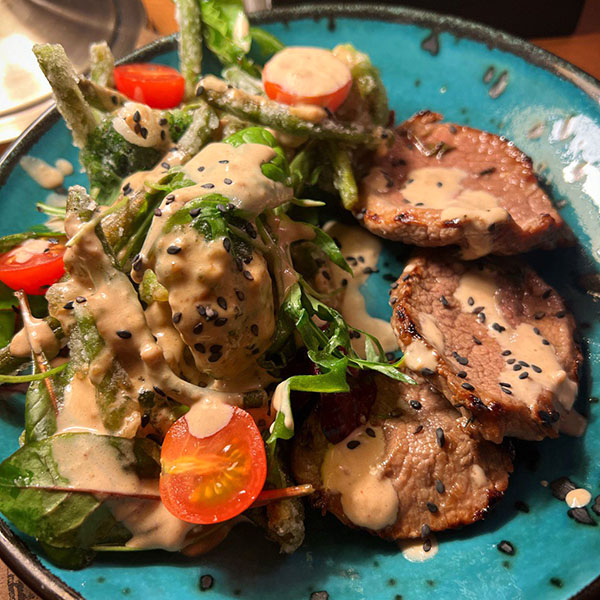 САЛАТ З ЯЛОВИЧИНОЮ